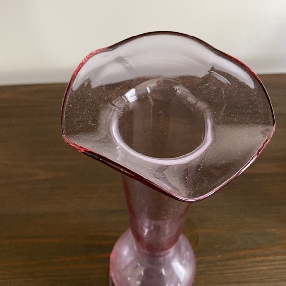 Vintage Hand Blown Pink Fluted Crackle Glass Vase 9.25"H Ruffled Edge. - Picture 3 of 6